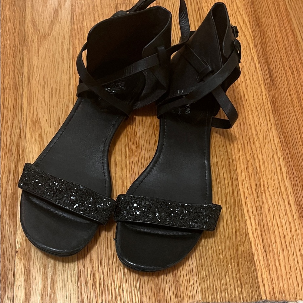 Elegant Black Sandals with Glitter Strap